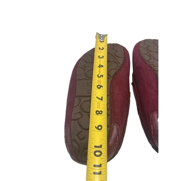 UGG Dakota Croco WMN SUEDE LEATHER WOOL Burgundy SLIPPERS Moccasins SZ 9 - Picture 7 of 16